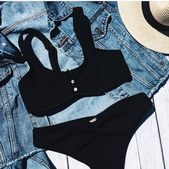 Beach Bunny Other - Beach Bunny Presley- Rib Tide Bralette